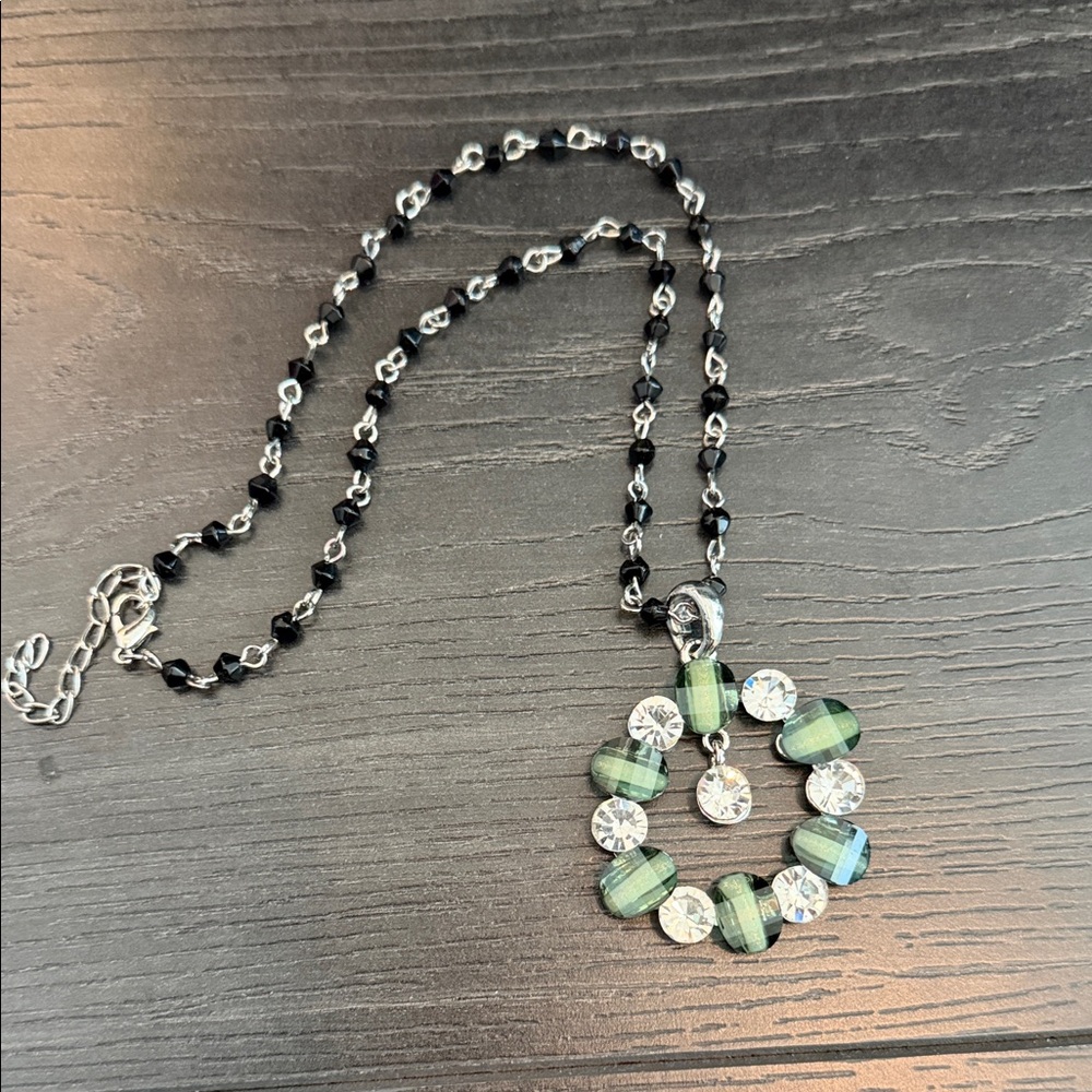 Elegant Green Crystal Circle Pendant Necklace - Women Jewelry